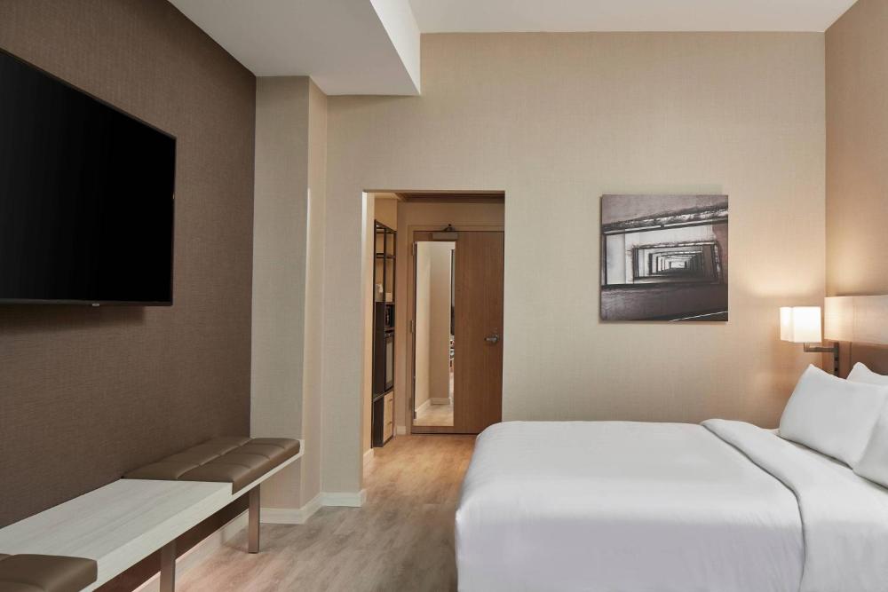 King Room with Sofa Bed - Communication Assistance interior
