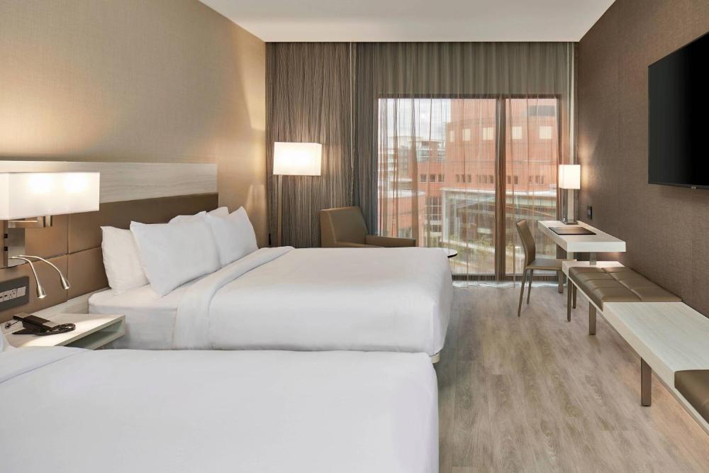Queen Room with Two Queen Beds - Communication Assistance interior